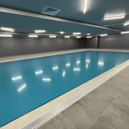 Modern Getaway - Immerse Yourself In Luxury Appartement Istanboel