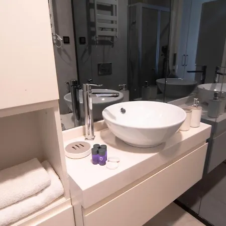 Modern Getaway - Immerse Yourself In Luxury Appartement